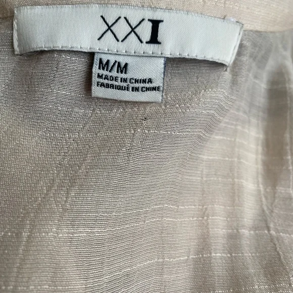 XXI blouse tan color embroidered size M short sleeves elastic band around waist - Picture 11 of 13